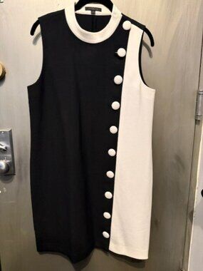 Retro 1960’s Mod Black & White Shift Mini Dress - RARE